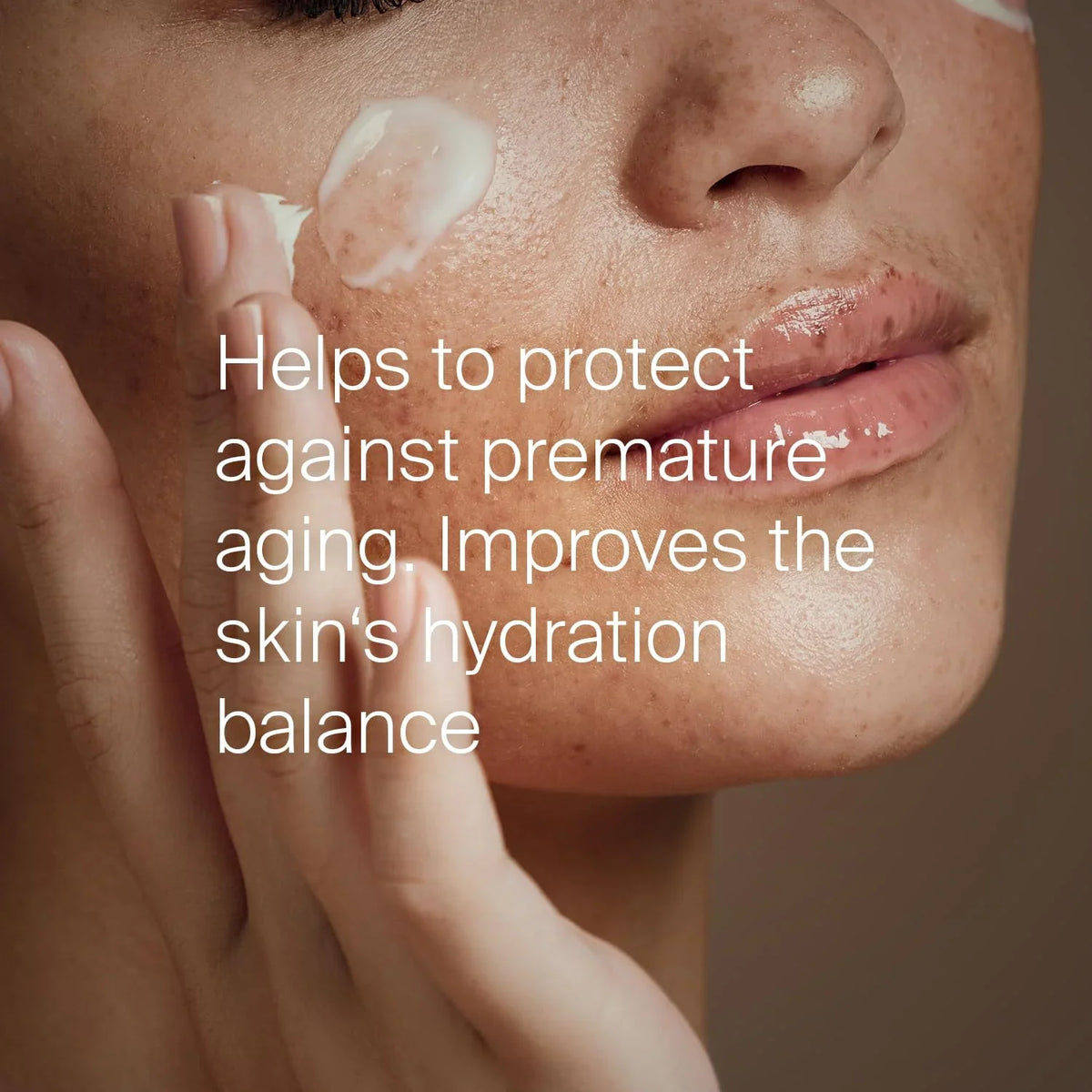 SEBAMED Moisturizing Face Cream for Sensitive Skin Antioxidant pH 5.5 Vitamin E Hypoallergenic 2.6 Fluid Ounces (75mL) Ultra Hydrating Dermatologist Recommended Moisturizer